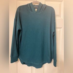 Chaser Waffle Knit Hooded Thermal Ling Sleeve Shirt. Small. NWOT with flaw. .